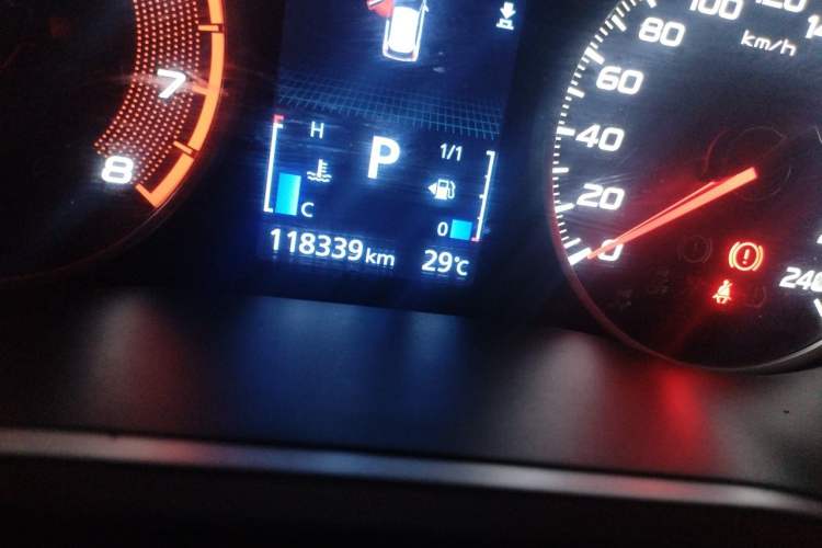 Used Mitsubishi Eclipse Cross 2018 1.5T CVT Two-Wheel Drive Dream Edition Odometer Close Up