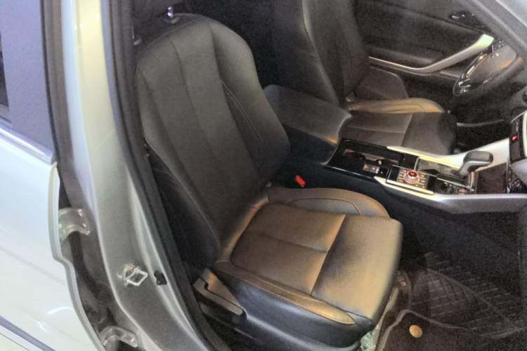 Used Mitsubishi Eclipse Cross 2018 1.5T CVT Two-Wheel Drive Dream Edition Right Front Seat