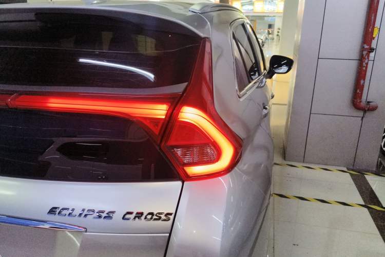 Used Mitsubishi Eclipse Cross 2018 1.5T CVT Two-Wheel Drive Dream Edition Right Rear Taillight