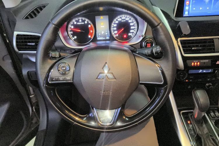 Used Mitsubishi Eclipse Cross 2018 1.5T CVT Two-Wheel Drive Dream Edition Steering Wheel