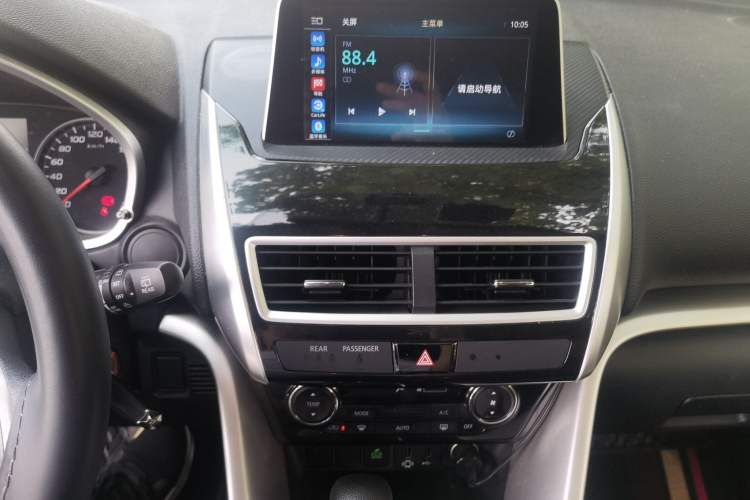 Used Mitsubishi Eclipse Cross 2018 1.5T CVT Two-Wheel Drive Fearless Edition Audio And AC Panel