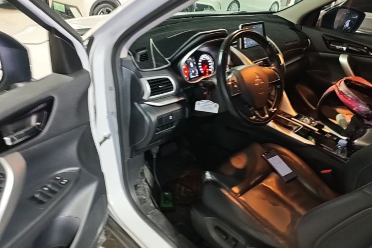 Used Mitsubishi Eclipse Cross 2018 1.5T CVT Two-Wheel Drive Dream Edition Driver Seat