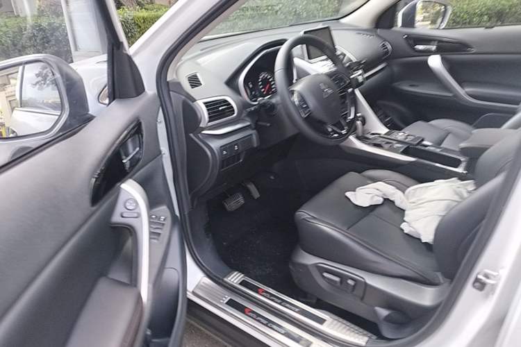 Used Mitsubishi Eclipse Cross 2018 1.5T CVT Two-Wheel Drive Belief Edition Driver Seat