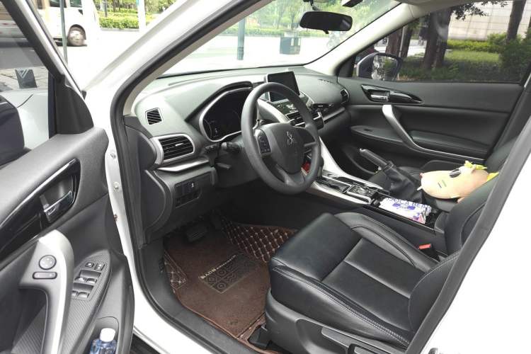 Used Mitsubishi Eclipse Cross 2018 1.5T CVT Two-Wheel Drive Fearless Edition Driver Seat