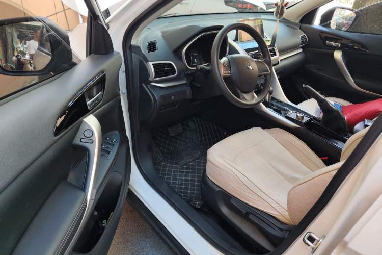 Used Mitsubishi Eclipse Cross 2018 1.5T CVT Two-Wheel Drive Fearless Edition Driver Seat
