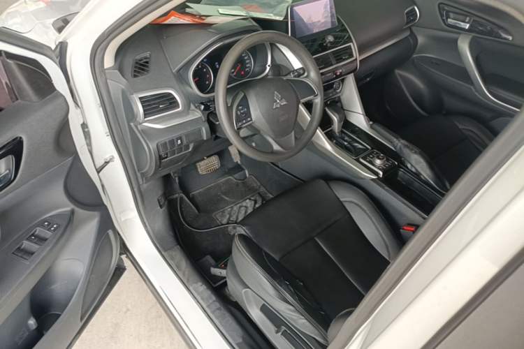 Used Mitsubishi Eclipse Cross 2018 1.5T CVT Two-Wheel Drive Fearless Edition Driver Seat