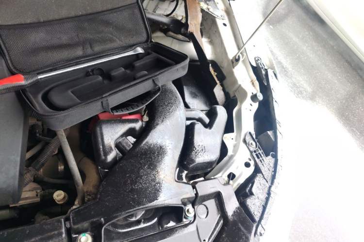 Used Mitsubishi Eclipse Cross 2018 1.5T CVT Two-Wheel Drive Dream Edition Engine Bay Left