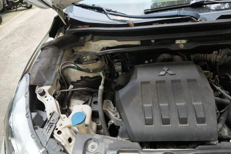 Used Mitsubishi Eclipse Cross 2018 1.5T CVT Two-Wheel Drive Belief Edition Engine Bay Right