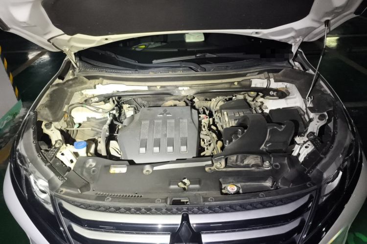 Used Mitsubishi Eclipse Cross 2018 1.5T CVT Two-Wheel Drive Dream Edition Engine Bay