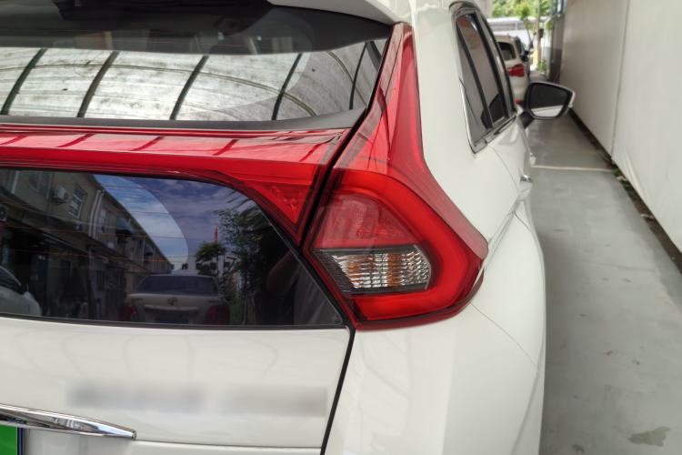 Used Mitsubishi Eclipse Cross 2018 1.5T CVT Two-Wheel Drive Dream Edition Exterior 12