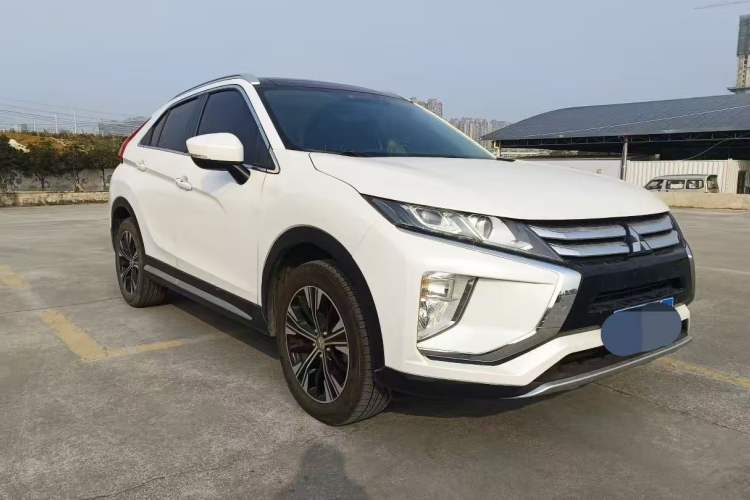 Used Mitsubishi Eclipse Cross 2018 1.5T CVT Two-Wheel Drive Dream Edition Exterior 2