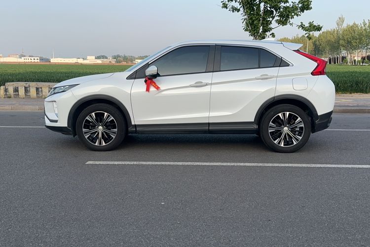 Used Mitsubishi Eclipse Cross 2018 1.5T CVT Two-Wheel Drive Fearless Edition Exterior 4