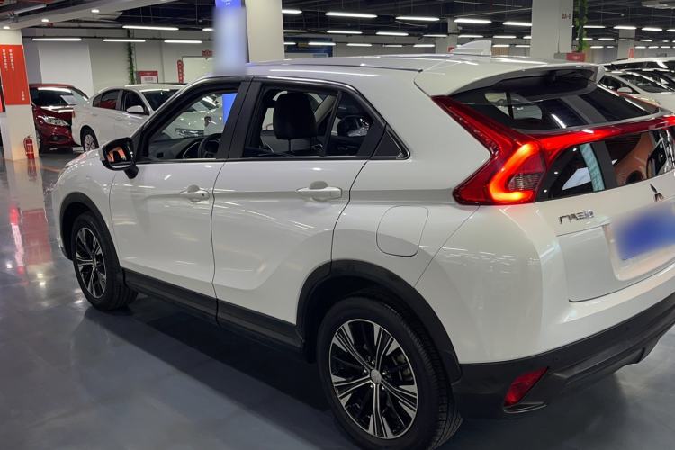 Used Mitsubishi Eclipse Cross 2018 1.5T CVT Two-Wheel Drive Fearless Edition Exterior 5