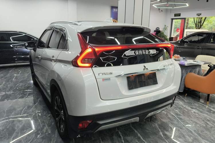 Used Mitsubishi Eclipse Cross 2018 1.5T CVT Two-Wheel Drive Dream Edition Exterior 6