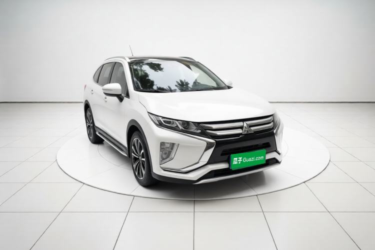 Used Mitsubishi Eclipse Cross 2018 1.5T CVT Two-Wheel Drive Dream Edition Front Right 45 Deg