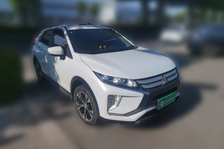 Used Mitsubishi Eclipse Cross 2018 1.5T CVT Two-Wheel Drive Fearless Edition Front Right 45 Deg