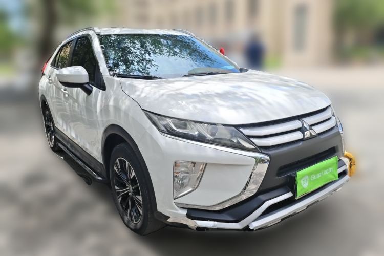Used Mitsubishi Eclipse Cross 2018 1.5T CVT Two-Wheel Drive Fearless Edition Front Right 45 Deg