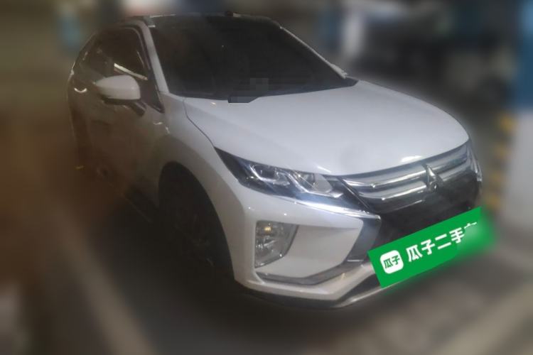 Used Mitsubishi Eclipse Cross 2018 1.5T CVT Two-Wheel Drive Dream Edition Front Right 45 Deg