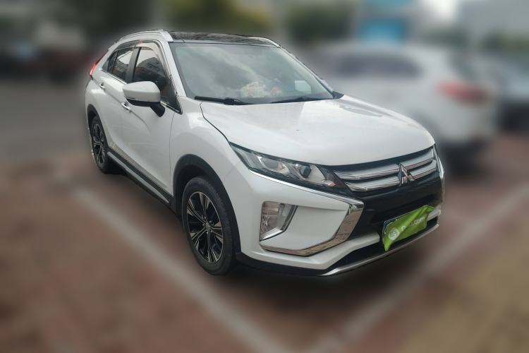 Used Mitsubishi Eclipse Cross 2018 1.5T CVT Two-Wheel Drive Dream Edition Front Right 45 Deg