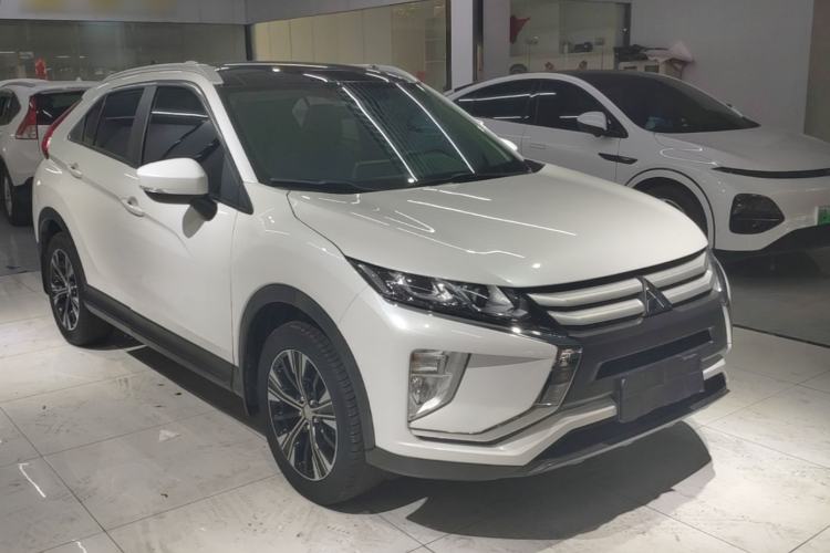 Used Mitsubishi Eclipse Cross 2018 1.5T CVT Two-Wheel Drive Dream Edition Front Right 45 Deg