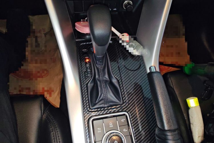 Used Mitsubishi Eclipse Cross 2018 1.5T CVT Two-Wheel Drive Fearless Edition Gear Lever