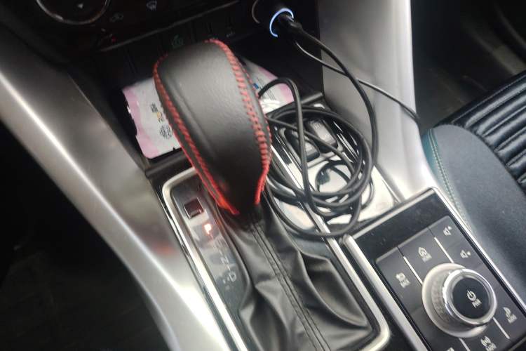 Used Mitsubishi Eclipse Cross 2018 1.5T CVT Two-Wheel Drive Dream Edition Gear Lever
