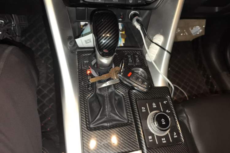 Used Mitsubishi Eclipse Cross 2018 1.5T CVT Two-Wheel Drive Dream Edition Gear Lever