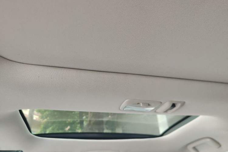 Used Mitsubishi Eclipse Cross 2018 1.5T CVT Two-Wheel Drive Dream Edition Headliner