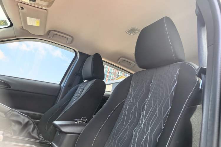 Used Mitsubishi Eclipse Cross 2018 1.5T Manual Two-Wheel Drive Youth Edition Headliner