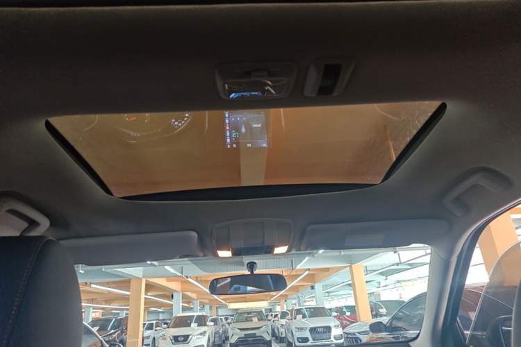 Used Mitsubishi Eclipse Cross 2018 1.5T CVT Two-Wheel Drive Dream Edition Headliner