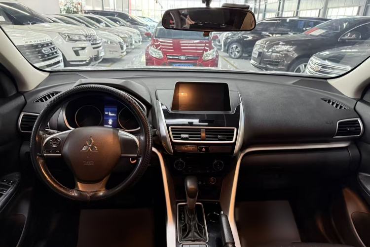 Used Mitsubishi Eclipse Cross 2018 1.5T CVT Two-Wheel Drive Dream Edition Interior 1