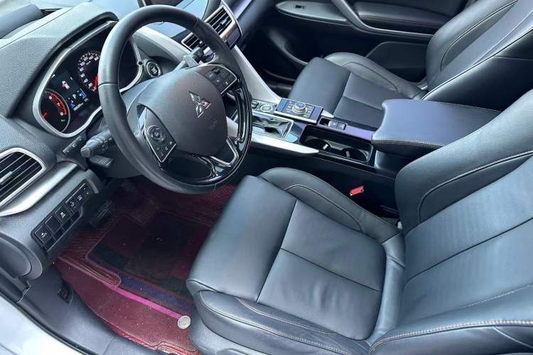 Used Mitsubishi Eclipse Cross 2018 1.5T CVT Four-Wheel Drive TrueMe Edition Interior 2