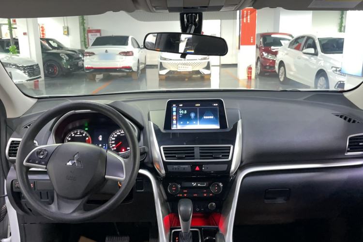 Used Mitsubishi Eclipse Cross 2018 1.5T CVT Two-Wheel Drive Fearless Edition Interior 3