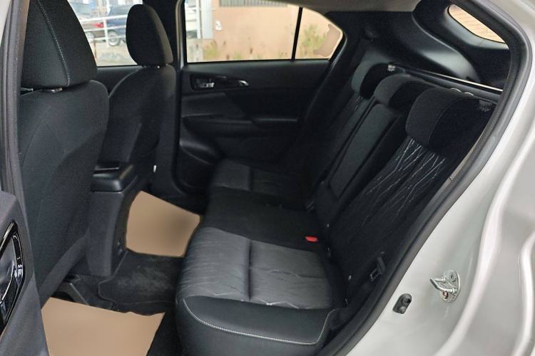 Used Mitsubishi Eclipse Cross 2018 1.5T CVT Two-Wheel Drive Fearless Edition Interior 4