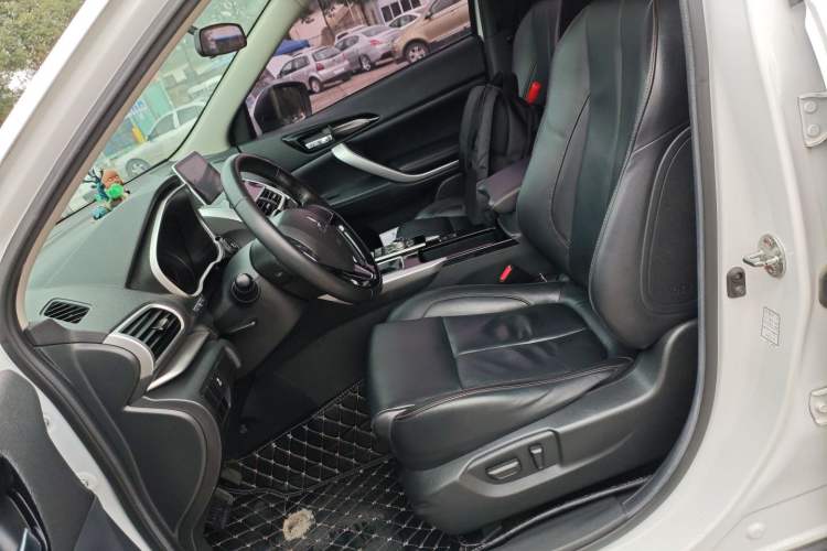 Used Mitsubishi Eclipse Cross 2018 1.5T CVT Two-Wheel Drive Dream Edition Left Front Seat