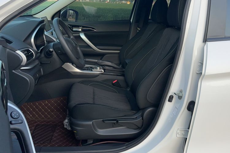 Used Mitsubishi Eclipse Cross 2018 1.5T CVT Two-Wheel Drive Fearless Edition Left Front Seat