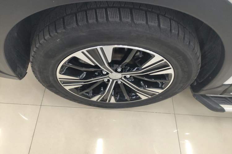 Used Mitsubishi Eclipse Cross 2018 1.5T CVT Two-Wheel Drive Dream Edition Left Front Wheel Hub