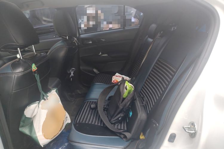 Used Mitsubishi Eclipse Cross 2018 1.5T CVT Two-Wheel Drive Dream Edition Left Rear Seat
