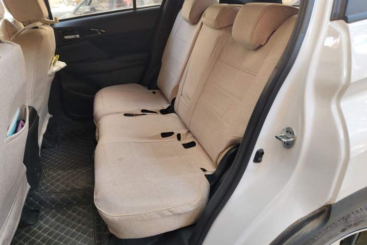 Used Mitsubishi Eclipse Cross 2018 1.5T CVT Two-Wheel Drive Fearless Edition Left Rear Seat
