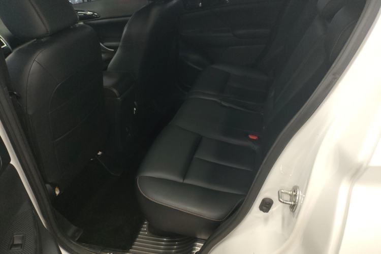 Used Mitsubishi Eclipse Cross 2018 1.5T CVT Two-Wheel Drive Dream Edition Left Rear Seat