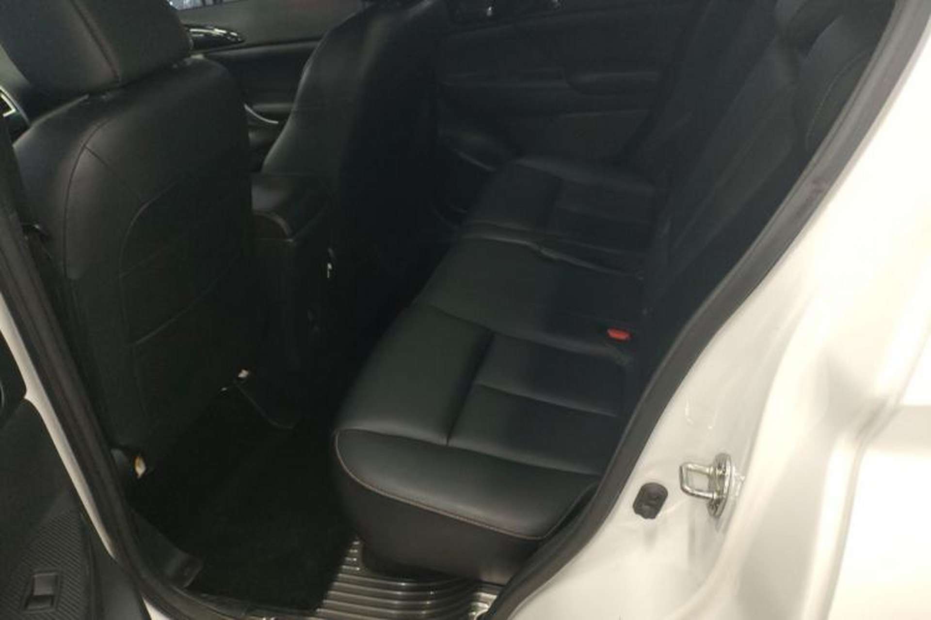 Used Mitsubishi Eclipse Cross 2018 1.5T CVT Two-Wheel Drive Dream Edition Left Rear Seat