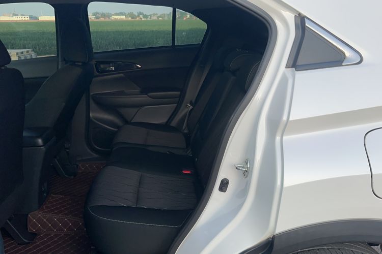 Used Mitsubishi Eclipse Cross 2018 1.5T CVT Two-Wheel Drive Fearless Edition Left Rear Seat