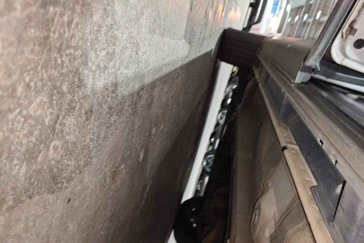 Used Mitsubishi Eclipse Cross 2018 1.5T CVT Two-Wheel Drive Dream Edition Left Side Sill