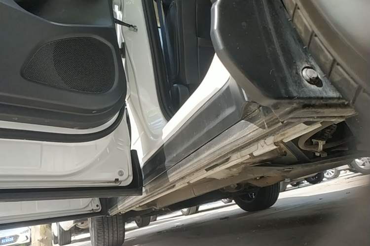 Used Mitsubishi Eclipse Cross 2018 1.5T CVT Four-Wheel Drive TrueMe Edition Left Side Sill