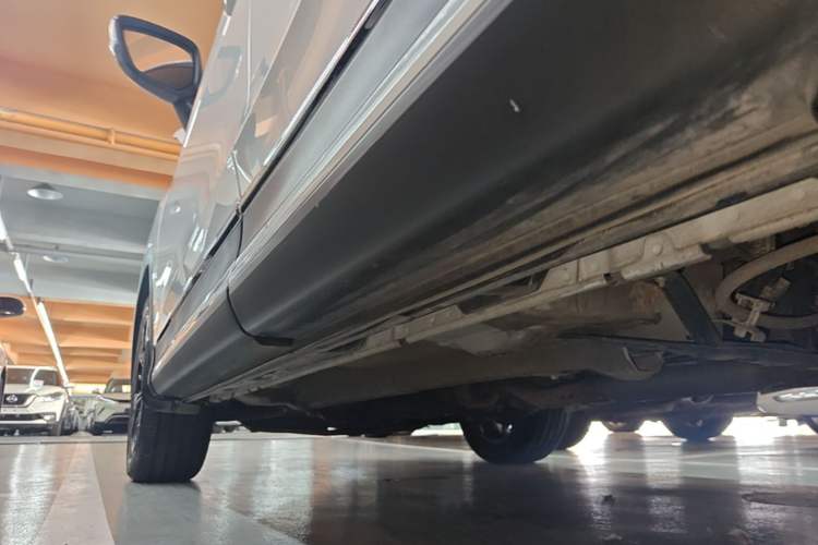 Used Mitsubishi Eclipse Cross 2018 1.5T CVT Two-Wheel Drive Dream Edition Left Side Sill
