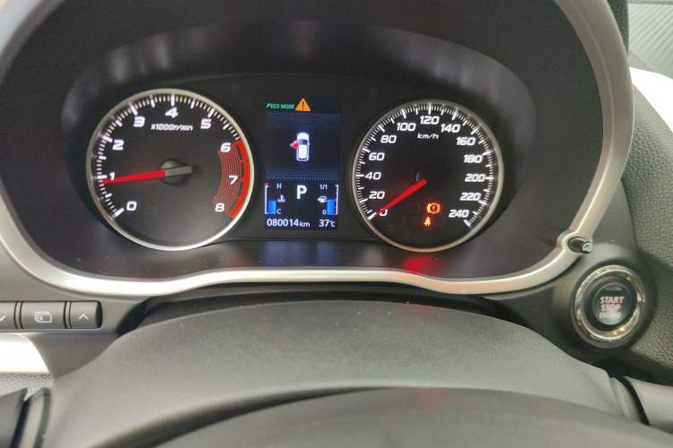 Used Mitsubishi Eclipse Cross 2018 1.5T CVT Two-Wheel Drive Dream Edition Odometer Close Up