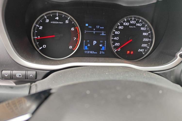 Used Mitsubishi Eclipse Cross 2018 1.5T CVT Two-Wheel Drive Dream Edition Odometer Close Up