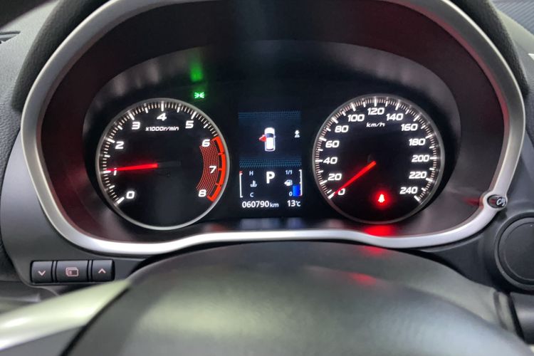 Used Mitsubishi Eclipse Cross 2018 1.5T CVT Two-Wheel Drive Fearless Edition Odometer Close Up