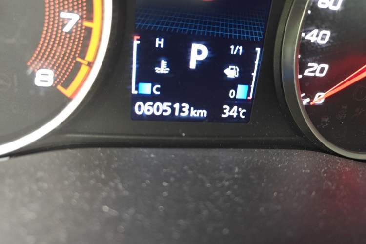 Used Mitsubishi Eclipse Cross 2018 1.5T CVT Two-Wheel Drive Fearless Edition Odometer Close Up