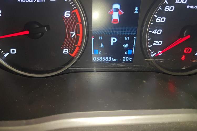 Used Mitsubishi Eclipse Cross 2018 1.5T CVT Two-Wheel Drive Belief Edition Odometer Close Up